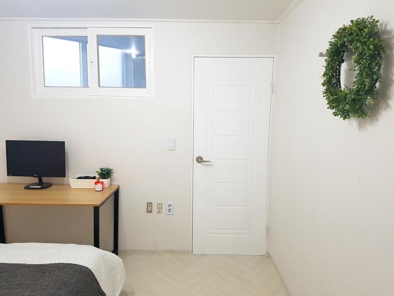 Y.Road 135 Hotel Сеул Екстериор снимка